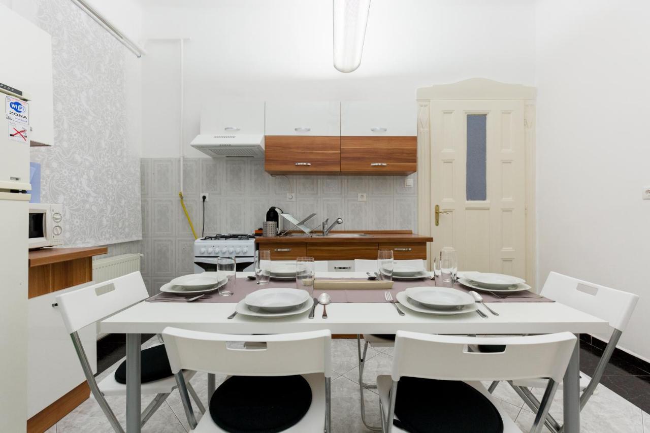 K17 Kinizsi Apartment Budapest Luaran gambar