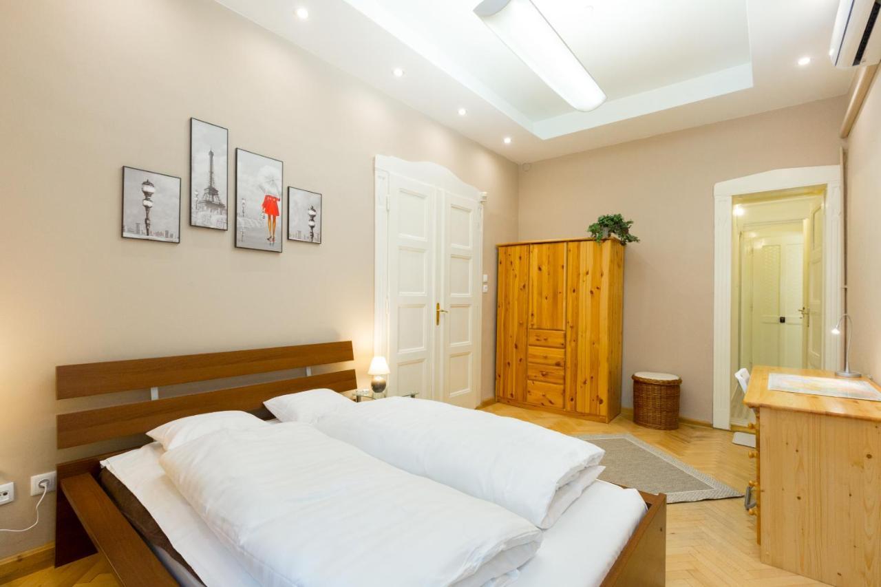 K17 Kinizsi Apartment Budapest Luaran gambar