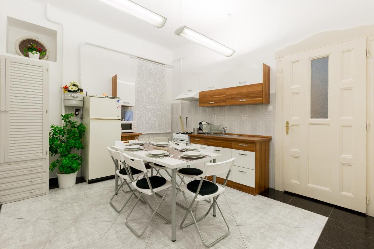 K17 Kinizsi Apartment Budapest Luaran gambar