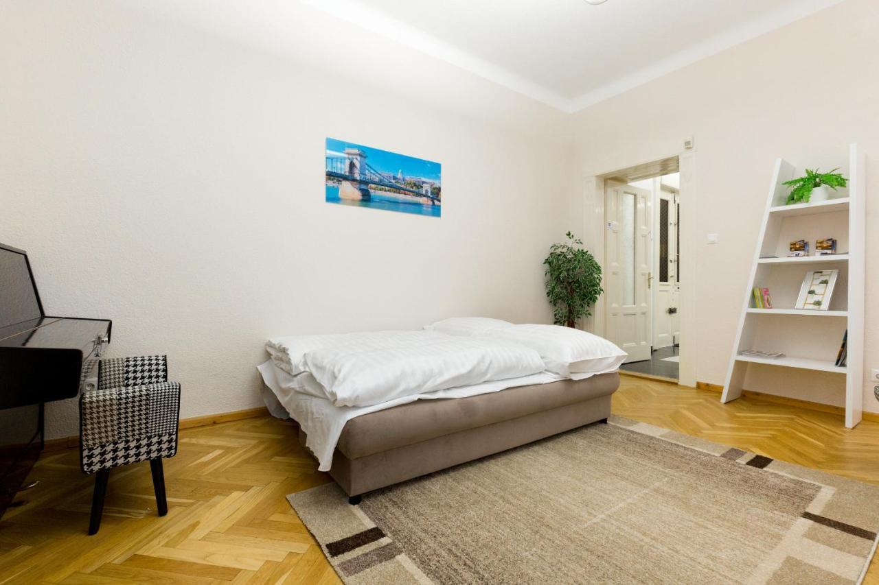 K17 Kinizsi Apartment Budapest Luaran gambar